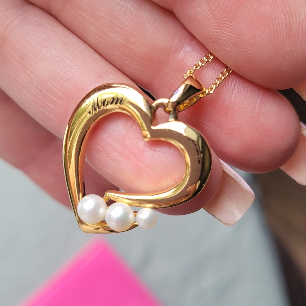 Mom Necklace